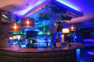 Bar-de-copas-en-Madrid-para-fiestas-de-cumpleaños-y-eventos