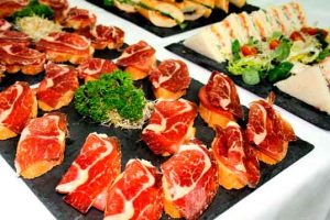 Servicio de catering a domicilio en Madrid para eventos y fiestas privadas